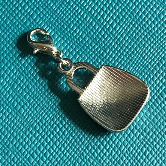 ❤️ NWOT - EFFY Black & White Checked Handbag Silvertone Hanging Charm* ❤️ - Picture 6 of 8